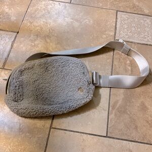 Lululemon Everywhere Fleece Belt bag
Color: gray 
NWOT